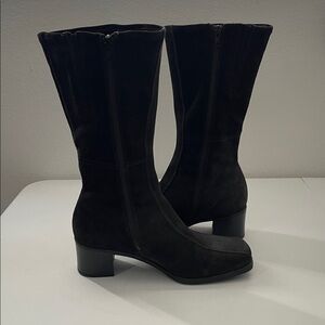 La Canadienne Black Suede Mid Calf Square Toe Zip Boots Size 8